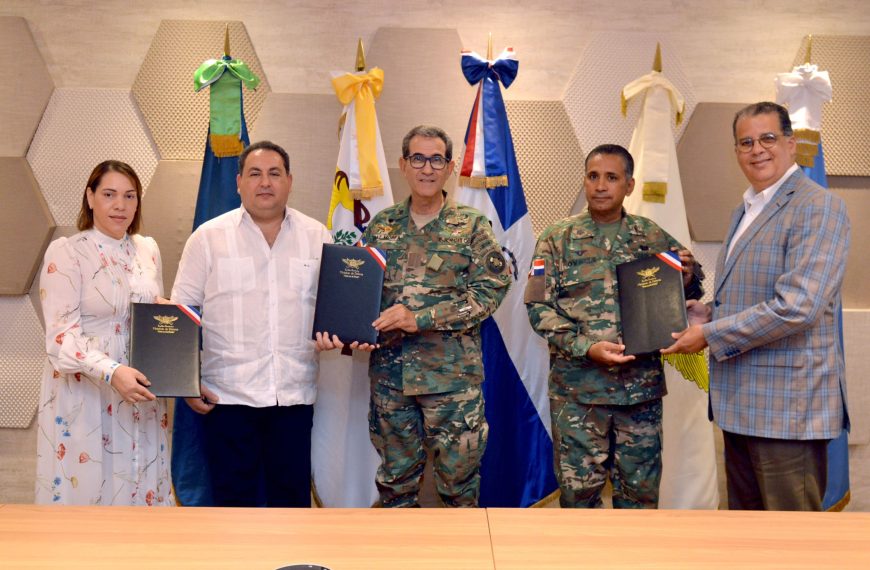 MIDE a trav&eacute;s de UNADE firma convenios con el Instituto del C&aacute;ncer y Hospital Regional Universitario Jaime Mota de Barahona para fortalecer sistema sanitario al sur del pa&iacute;s.